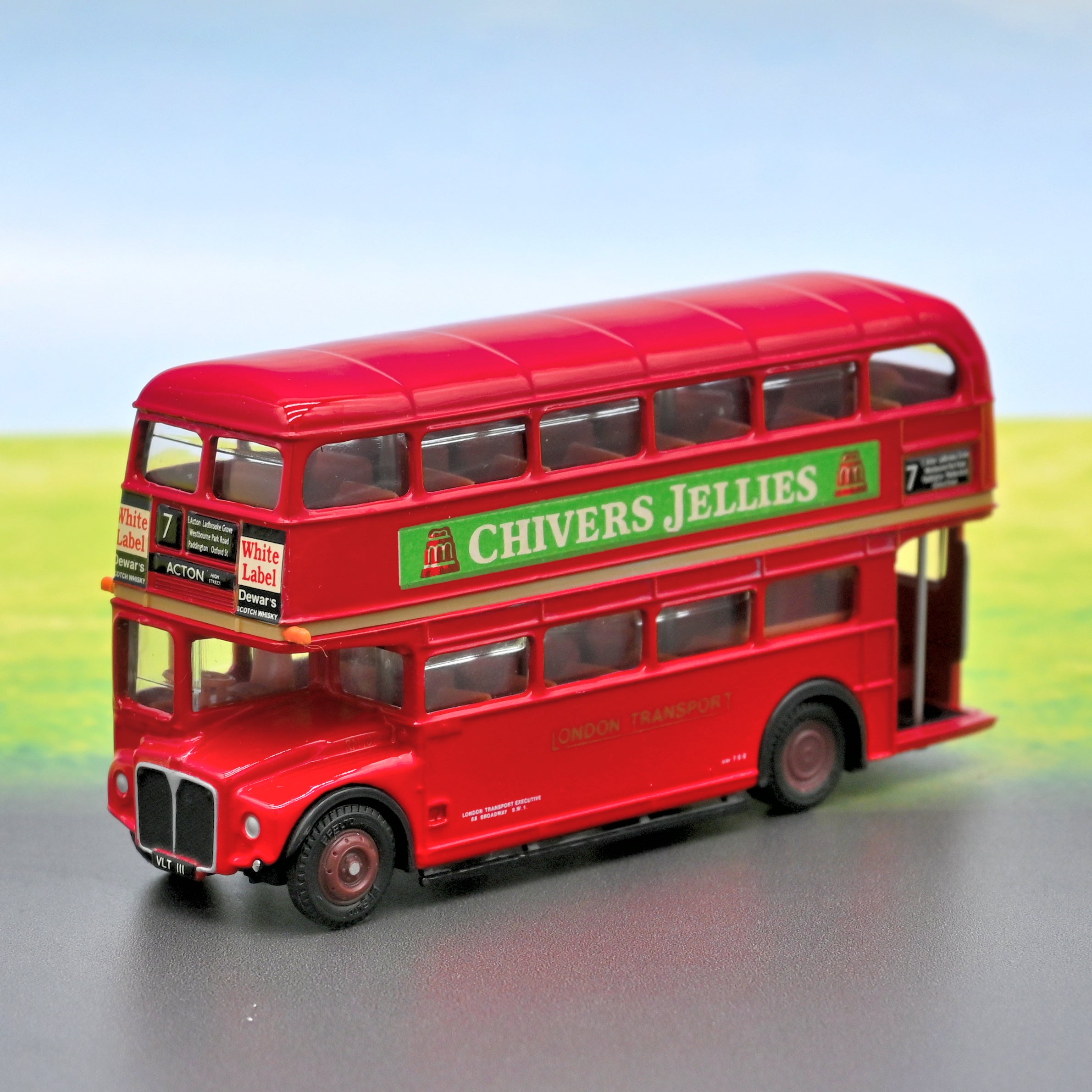 EFE Code 3 / AEC Routemaster / London Transport / 1:76 Scale | Model ...