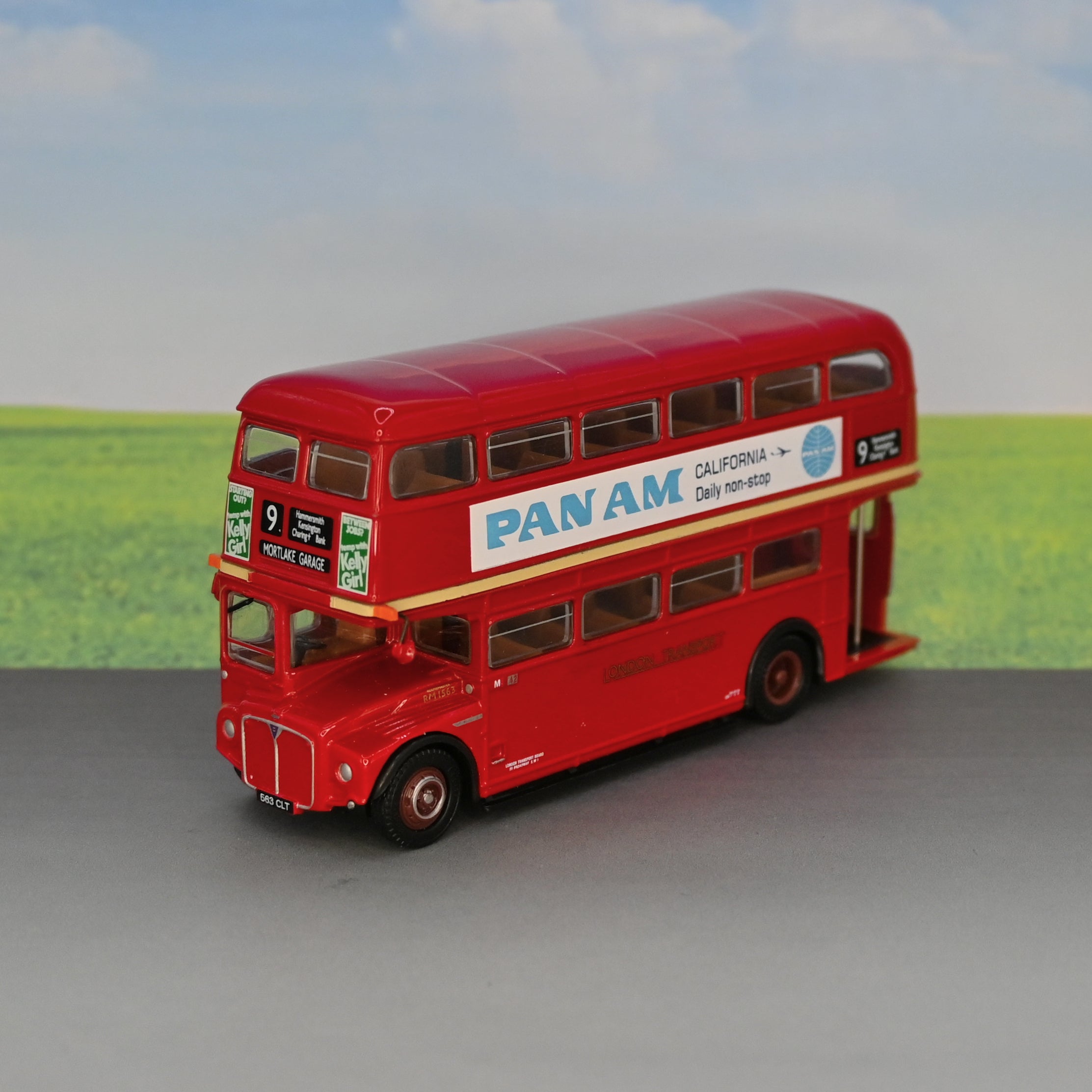 EFE 31503 / RM Routemaster / London Transport / 1:76 Scale | Model ...