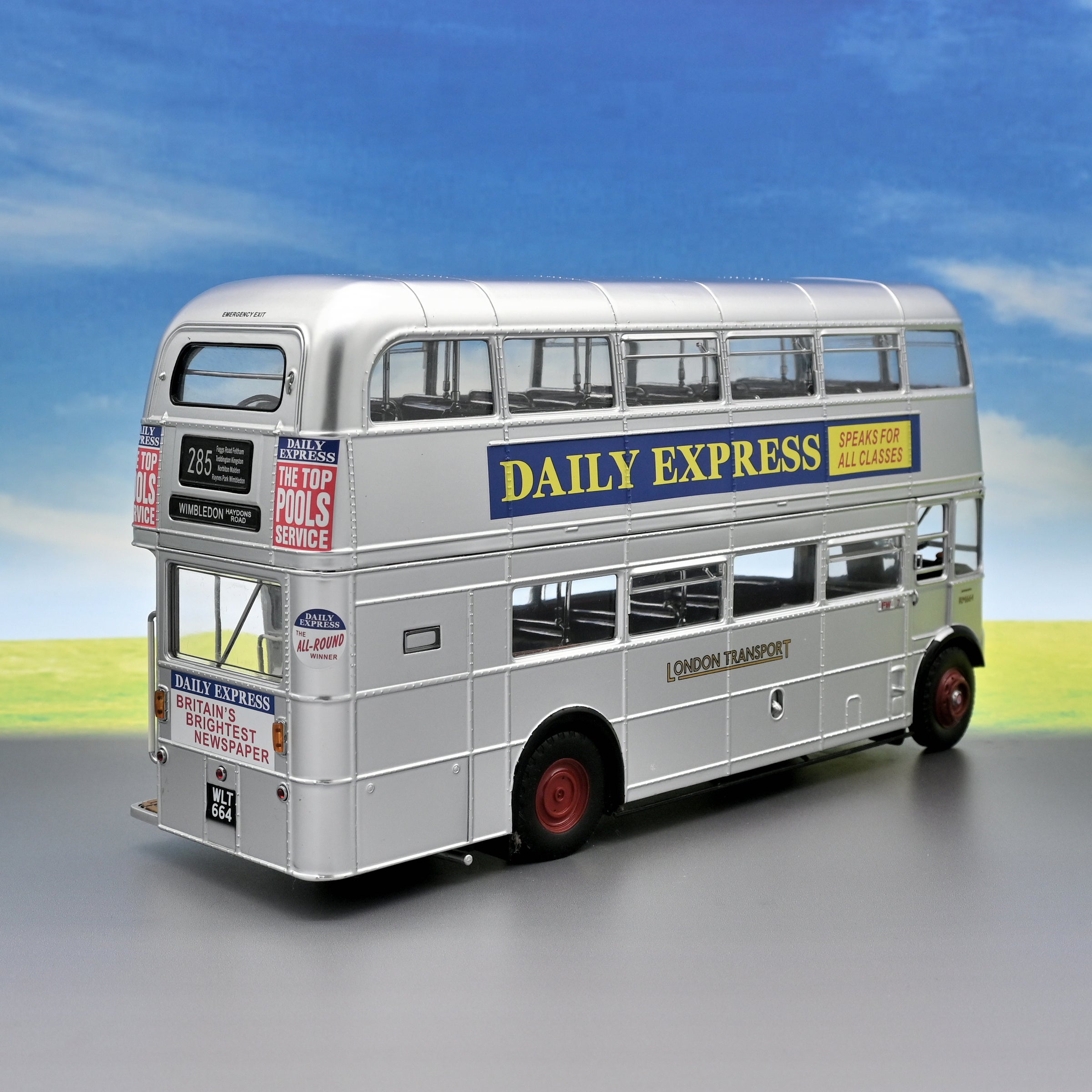 Sun Star 2903 / AEC Routemaster / The Silver Lady / RM664 WLT 664