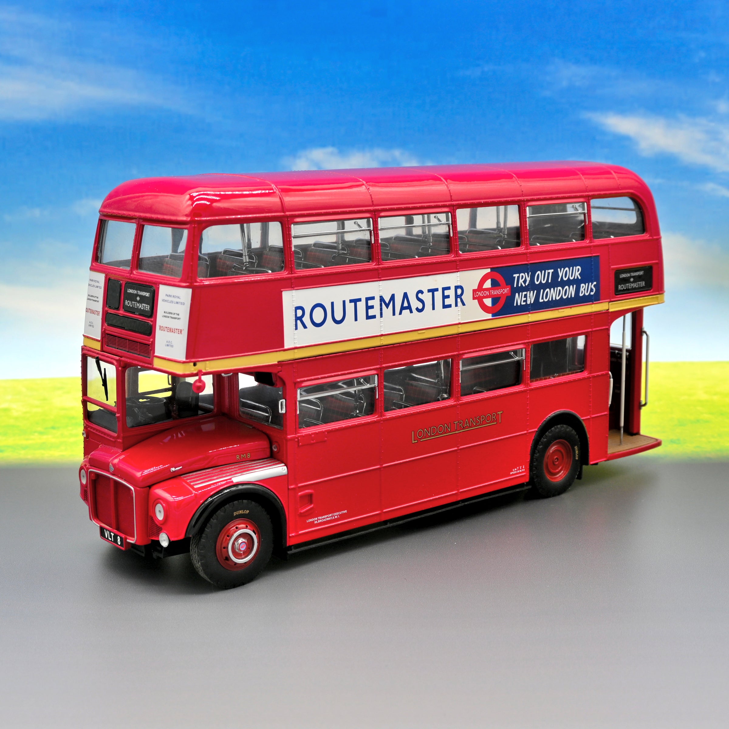Sun Star 2901 / AEC Routemaster / RM8 VLT 8 / The Original