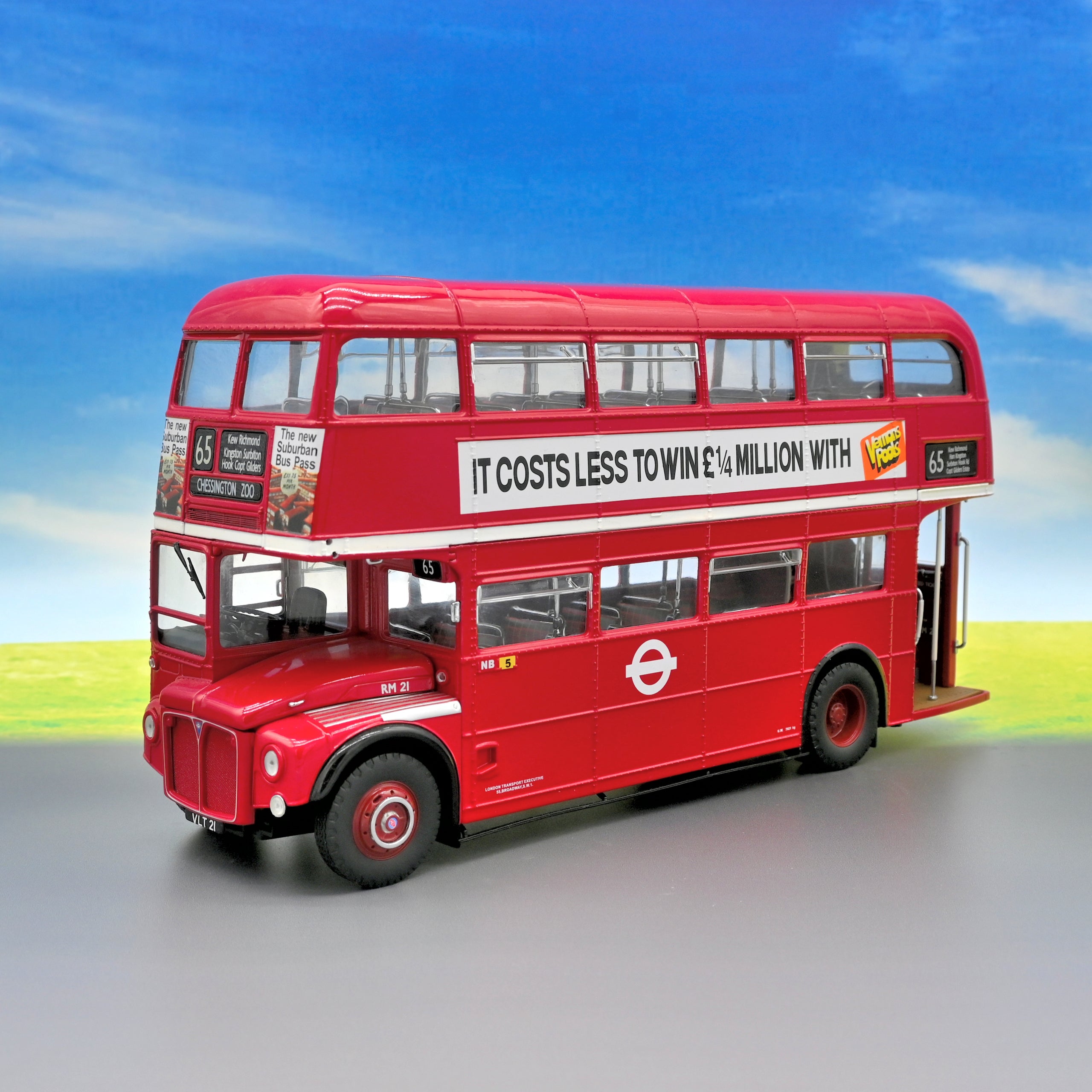 1 24 Scale Routemaster Bus