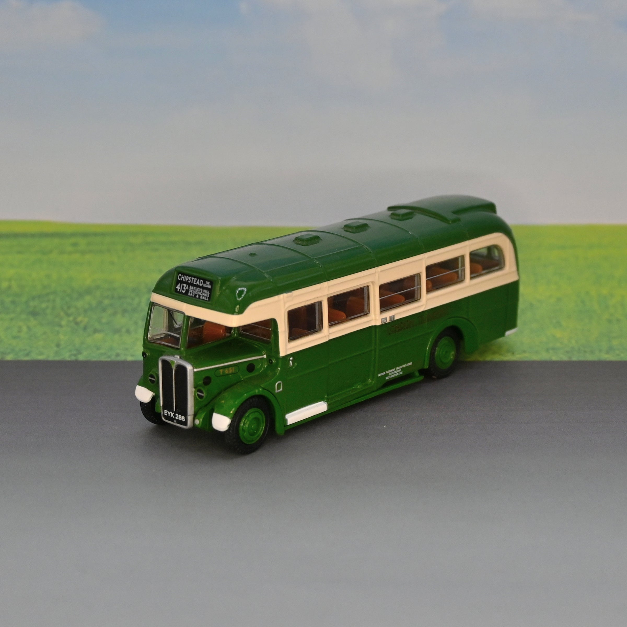 EFE 99200 / AEC 10T10 / London Transport / 1:76 Scale | Model Buses ...